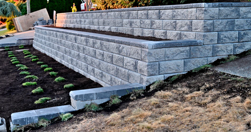 Hardscaping & Retaining Walls